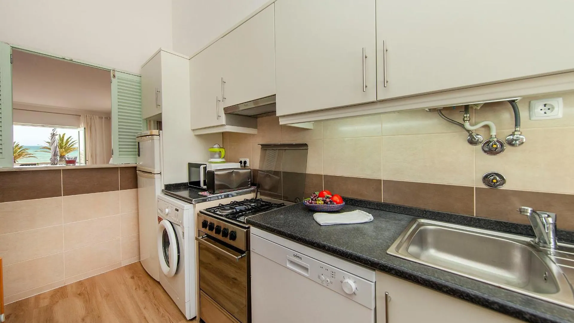 B86 - Beachline Apartment In Praia Da Luz 0*,  Portugal