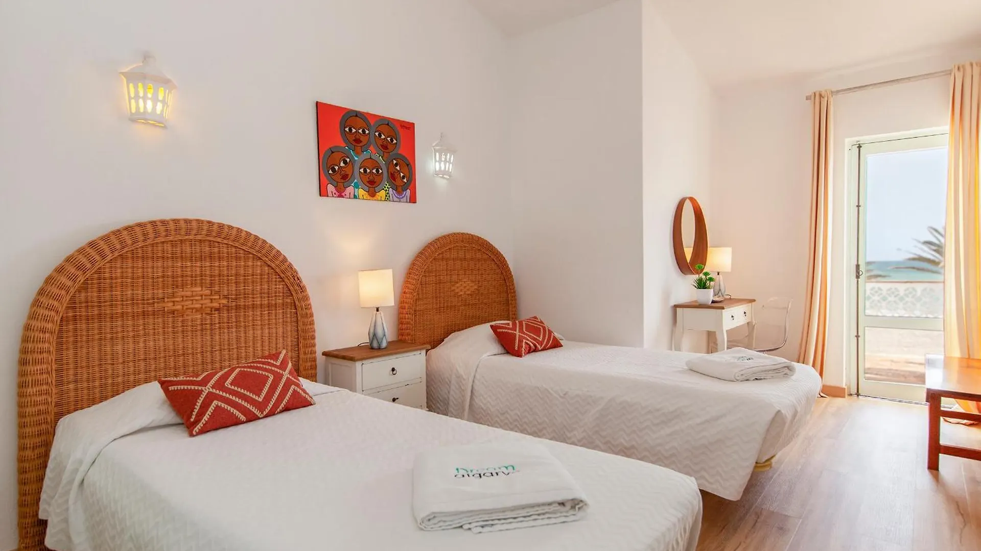 B86 - Beachline Apartment In Praia Da Luz Portugal