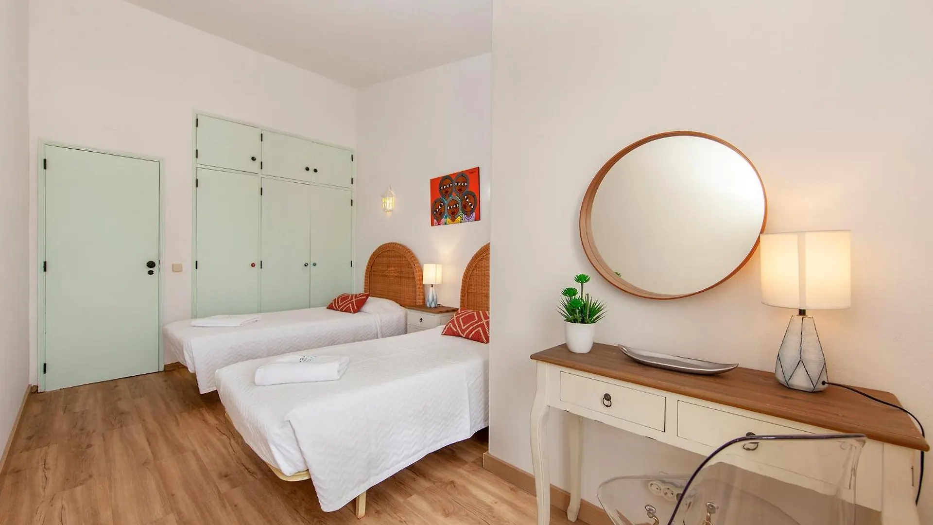B86 - Beachline Apartment In Praia Da Luz