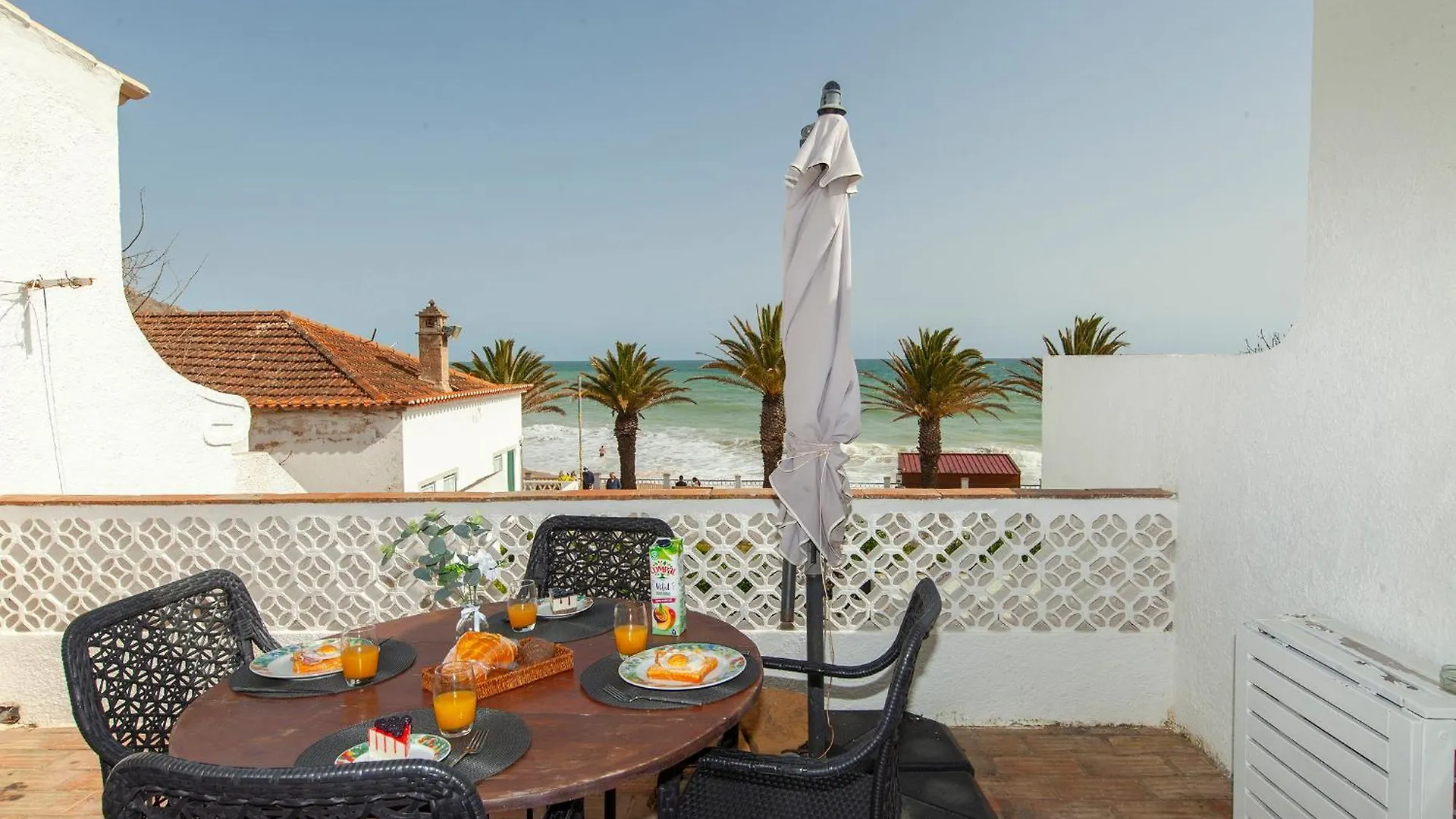B86 - Beachline Apartment In Praia Da Luz Portugal